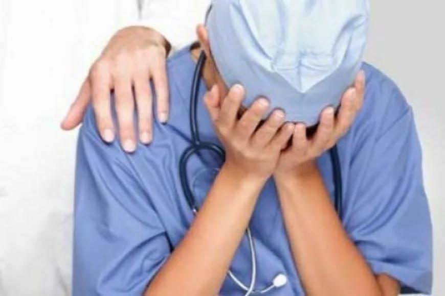 Rapor Vermeyen Doktoru Yumrukladı