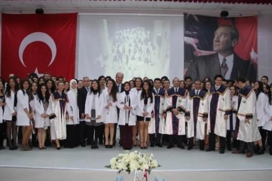 İKÇÜ'de Beyaz Önlük Heyecanı