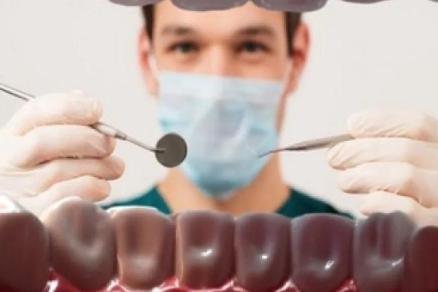 Oral Diagnoz Ve Radyoloji Ana Temalı Mini Sempozyum