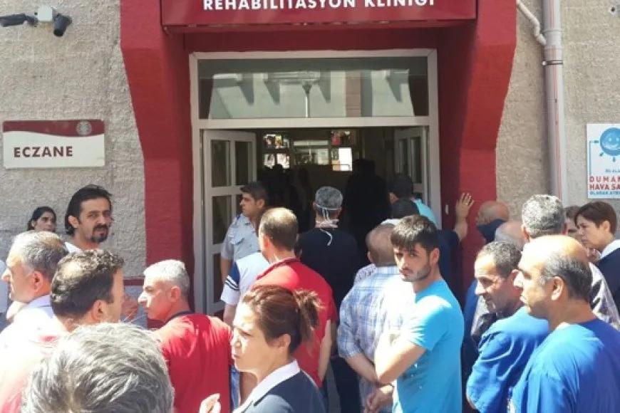 Üniversite Hastanesinde Cinnet Geçiren Hastane Çalışanı 4 Arkadaşını Öldürdü!