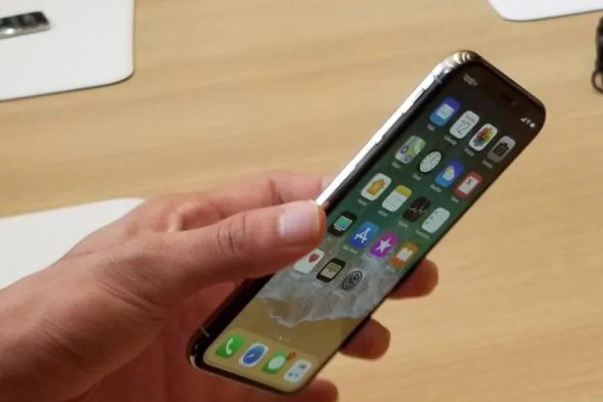 Apple Yeni İphone'ları Tanıttı, Fiyatları Dudak Uçuklattı.
