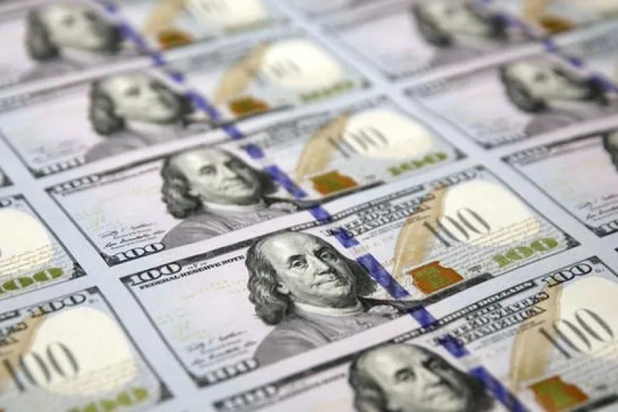 Dolar/TL son işlem gününe hafif yükselişle başladı