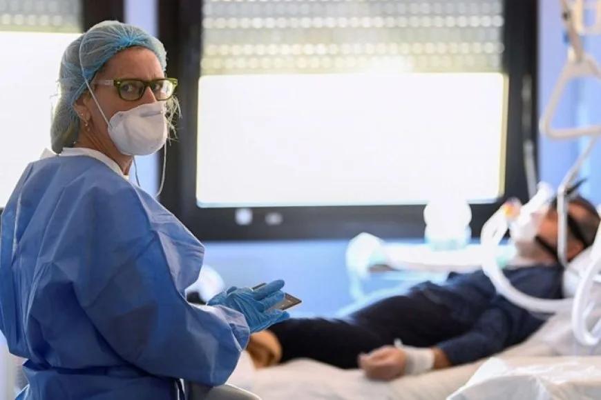 İtalya'da hayatını kaybedenlerin sayısı 8 bin 165'e yükseldi