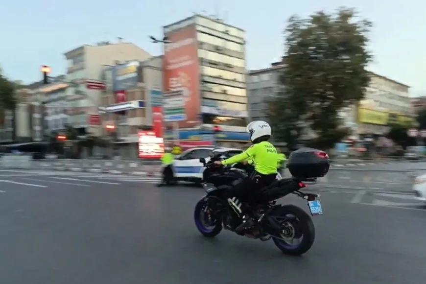 Vatan Caddesi, 30 Ağustos Zafer Bayramı kutlamaları nedeniyle trafiğe kapatıldı