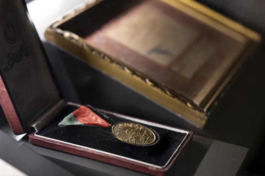 İşte Atatürk'ün İstiklal Madalyası