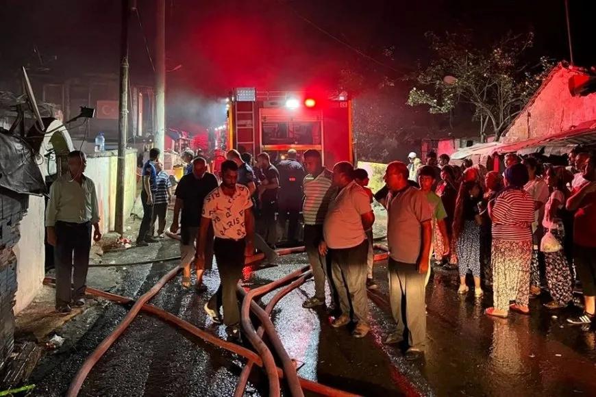 Kocaeli'de yangın: 5 gecekondu hasar gördü