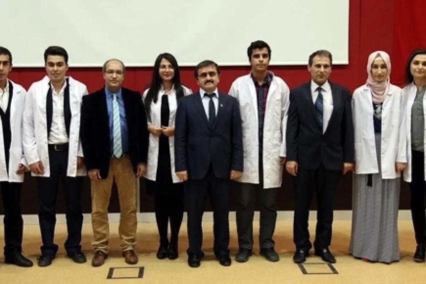 GAÜN Diş Hekimliği Fakültesinde Beyaz Önlük Töreni