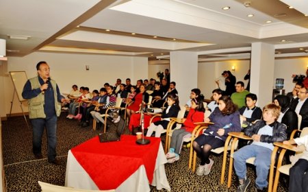 "Dişe Dokunur Bir Hikaye" Toplantısı Diyarbakır'da Yapıldı