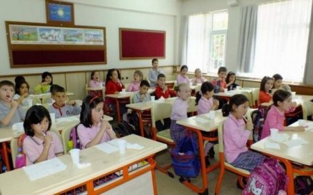Öğrencilere Diş Çürükleri İle Mücadele Etmenin Yolları Anlatıldı