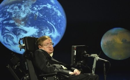 Stephen Hawking’den İnsanlığı Korkutan Açıklama