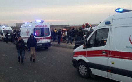 Diyarbakır'da Polis Ekibine Terör Saldırısı