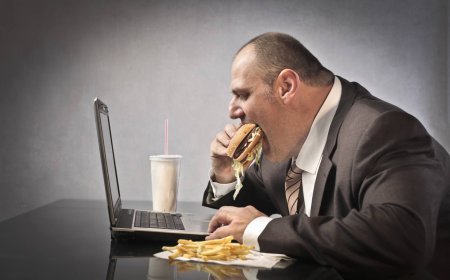 Uzun Süre Stres, Obeziteye Yatkınlığı Arttırıyor