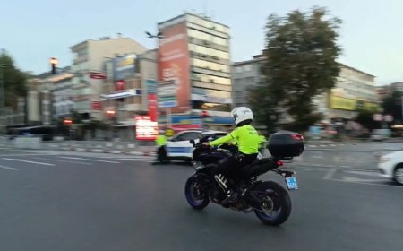 Vatan Caddesi, 30 Ağustos Zafer Bayramı kutlamaları nedeniyle trafiğe kapatıldı