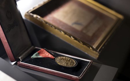 İşte Atatürk'ün İstiklal Madalyası