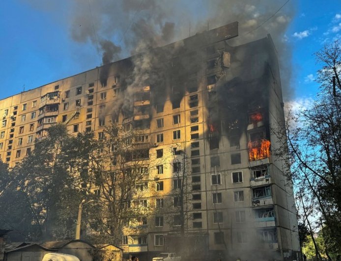 Rus ordusu Harkov'u vurdu: Biri çocuk 5 ölü, 40 yaralı