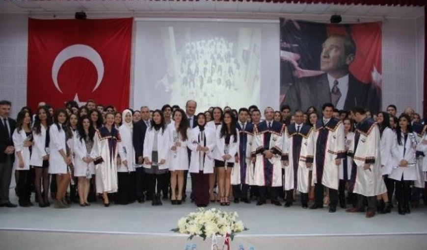 İKÇÜ'de Beyaz Önlük Heyecanı