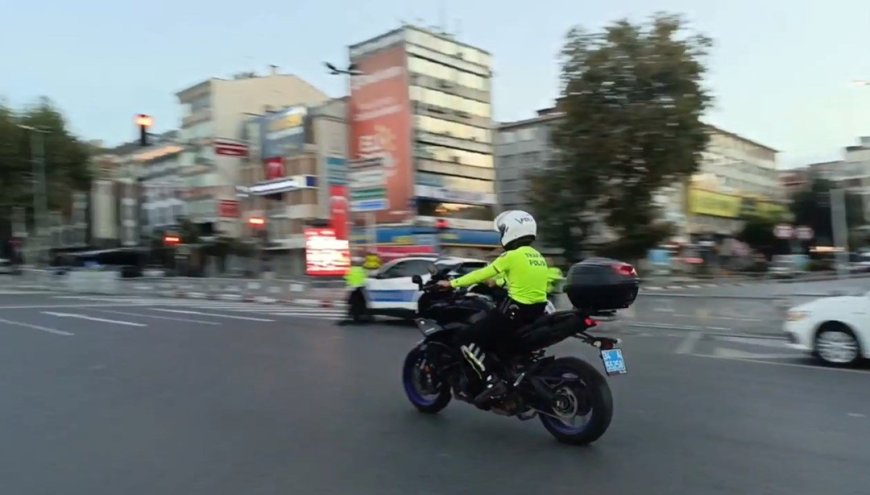 Vatan Caddesi, 30 Ağustos Zafer Bayramı kutlamaları nedeniyle trafiğe kapatıldı